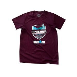 Ironman Couer D'Alene Finisher burgandy top size small